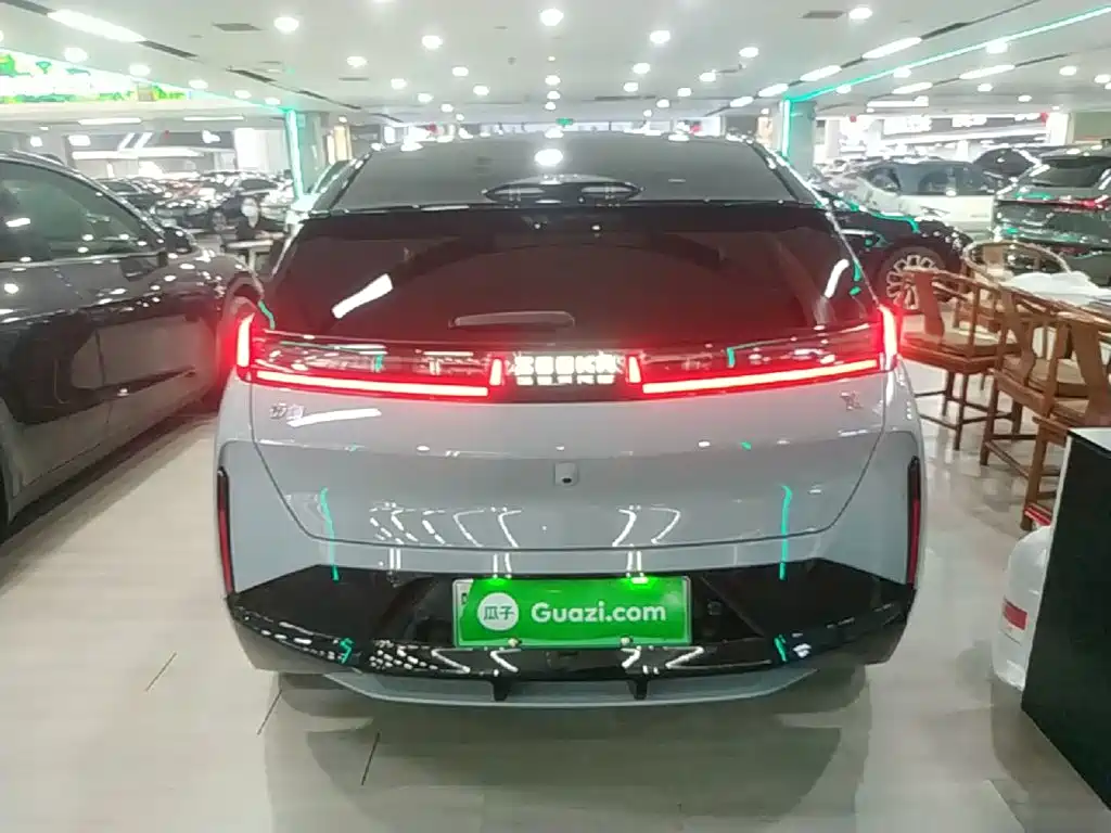 Zeekr X 2024