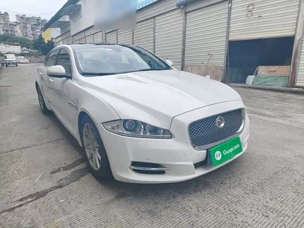 Jaguar XJ 2015