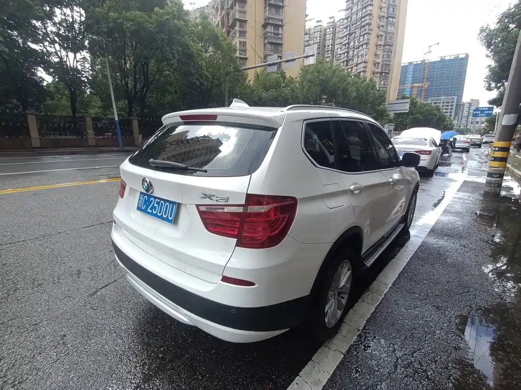 BMW X3 2013 — фото 25