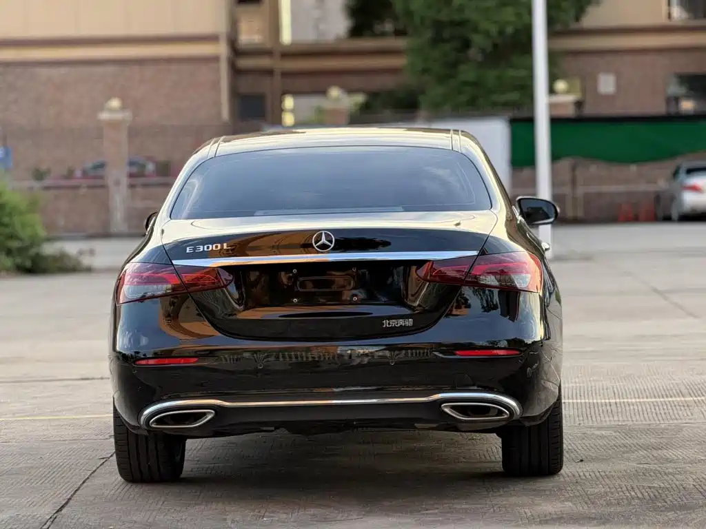 Mercedes-Benz E-Class 2020 — фото 12