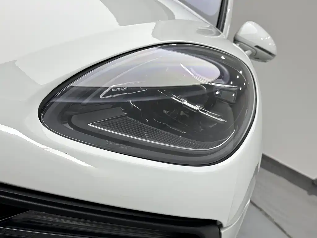 Porsche Macan 2023 — фото 18