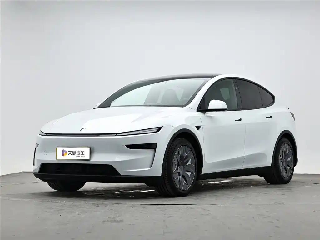 Tesla Model Y L 2025