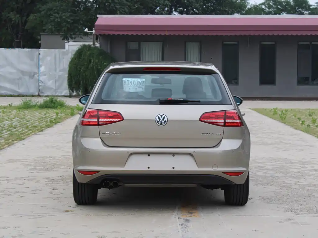 Volkswagen Golf 2016