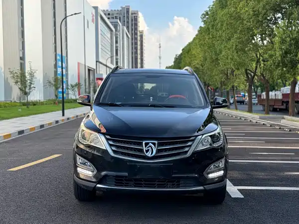 Baojun 560 2015