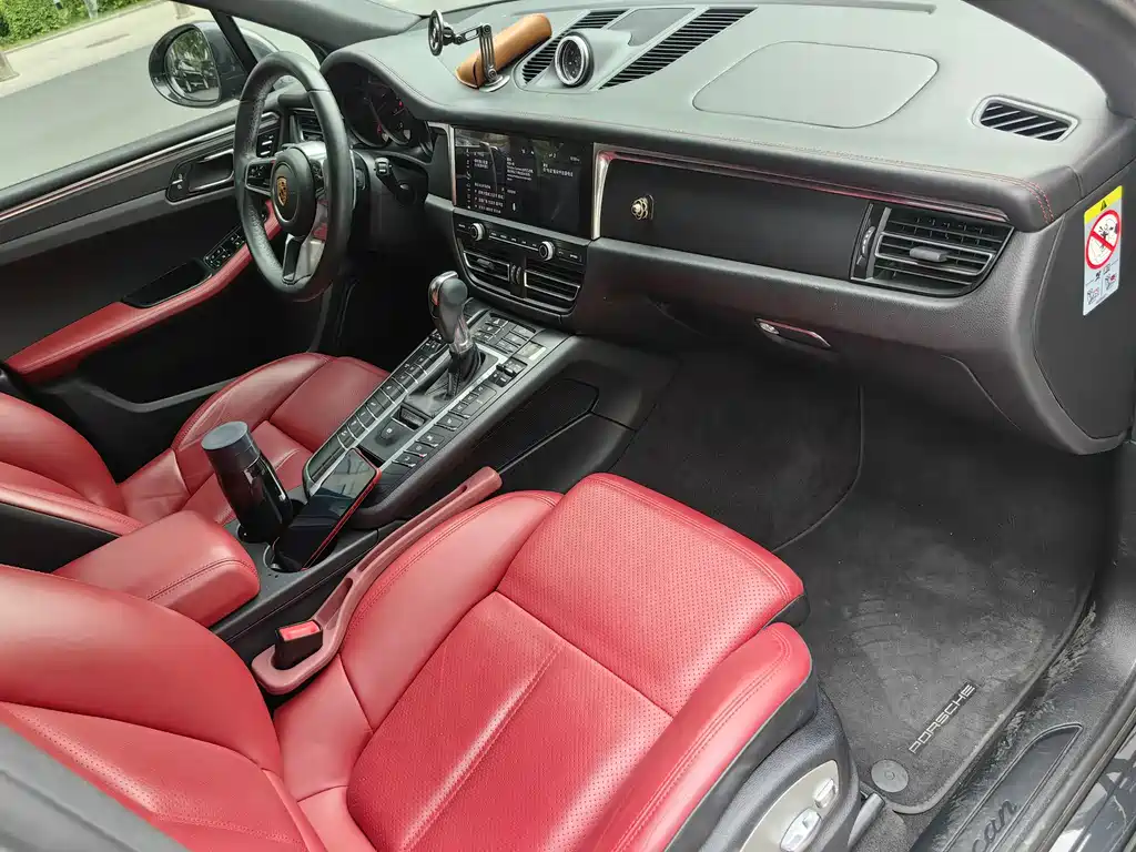Porsche Macan 2020 — фото 16