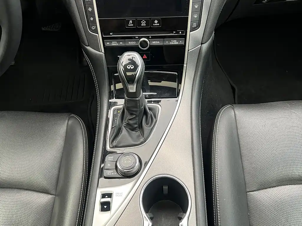 Infiniti Q50L 2019 — фото 15