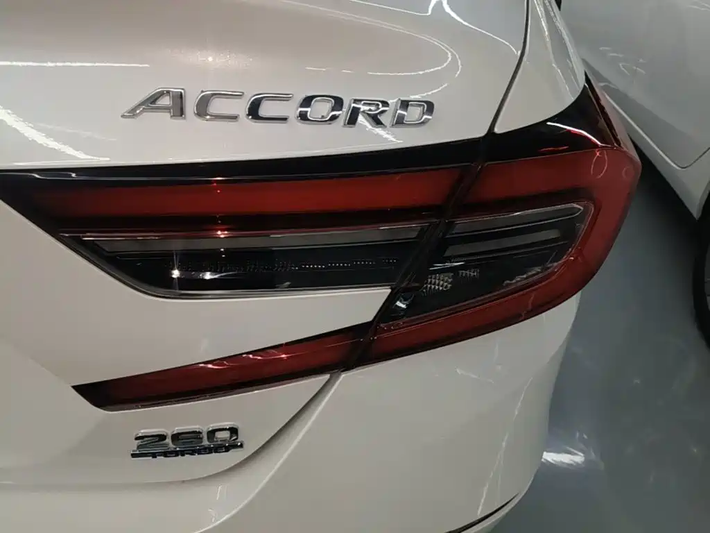 Honda Accord 2021 — фото 8