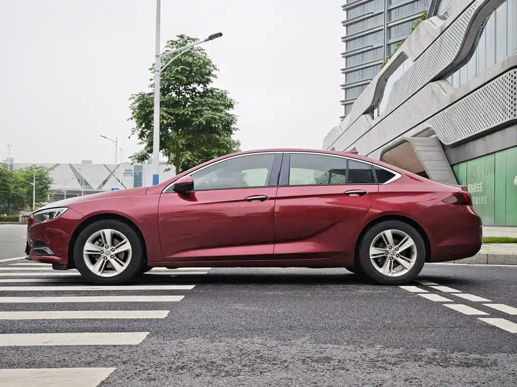 Buick Regal 2019 — фото 13