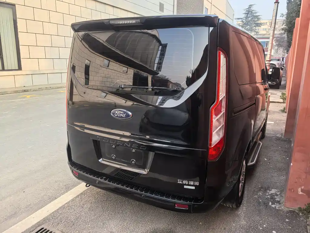 Ford Tourneo 2020 — фото 6