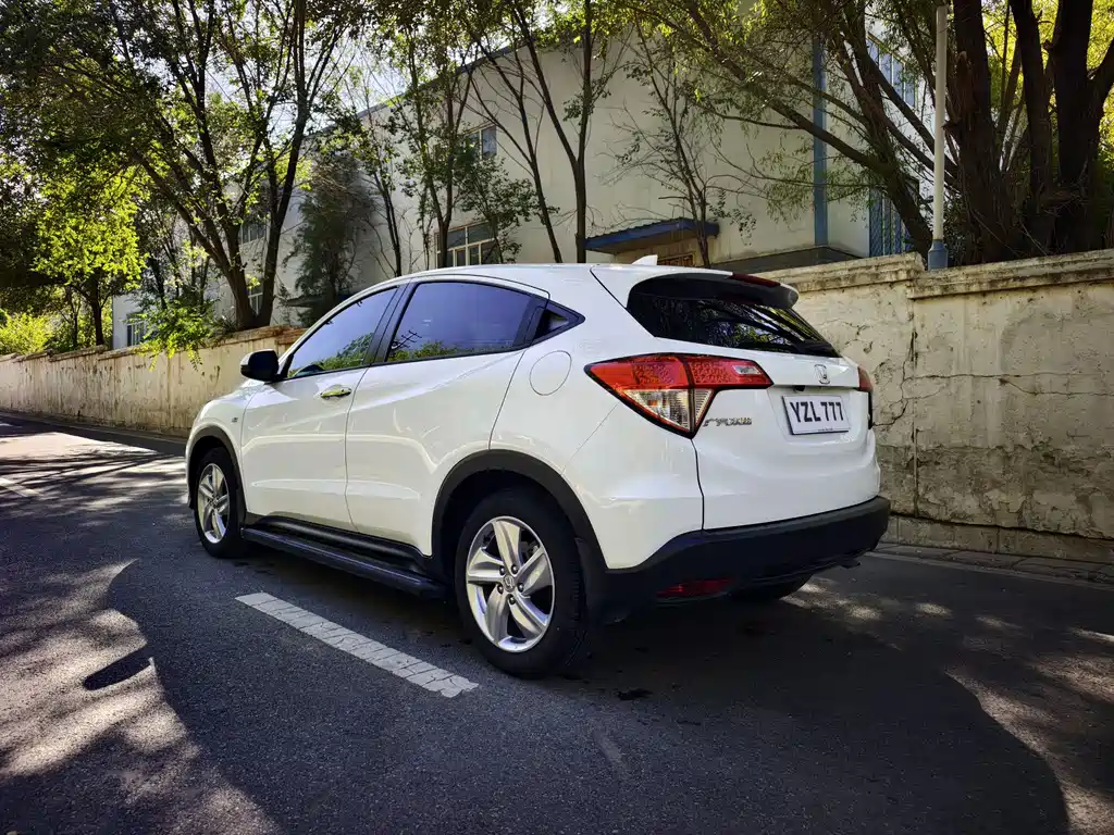 Honda Vezel 2021 — фото 4