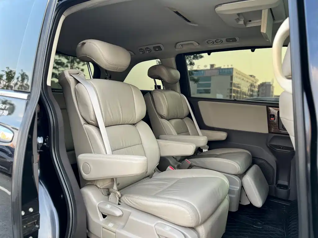 Honda Odyssey 2015 — фото 12