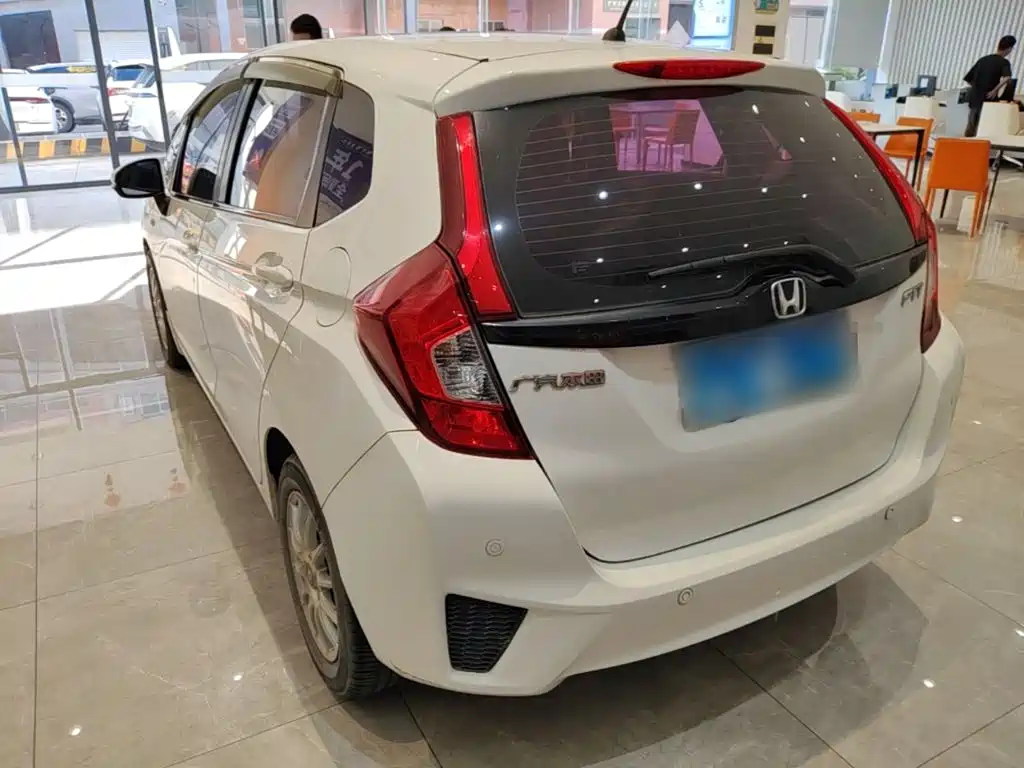 Honda Fit 2016 — фото 5