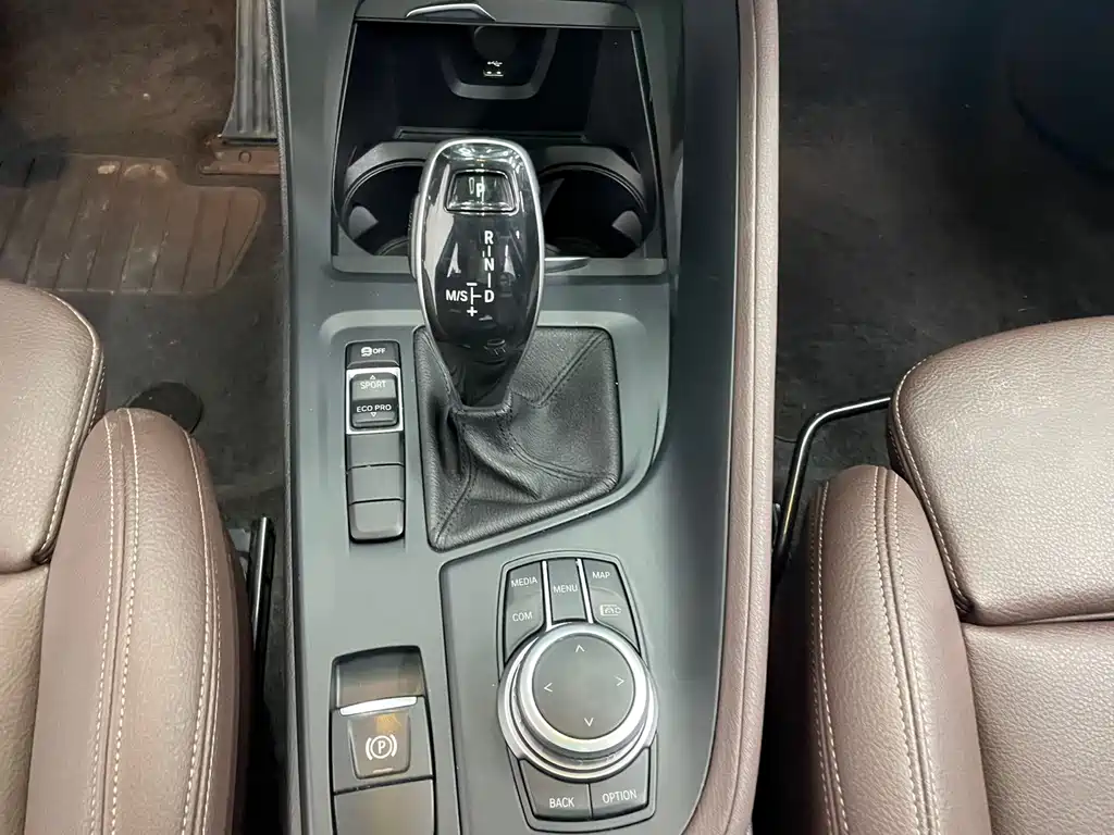BMW X1 2022 — фото 13
