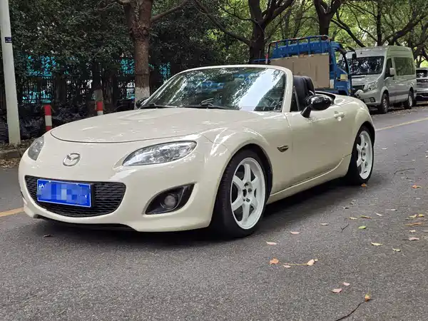 Mazda MX-5 2010