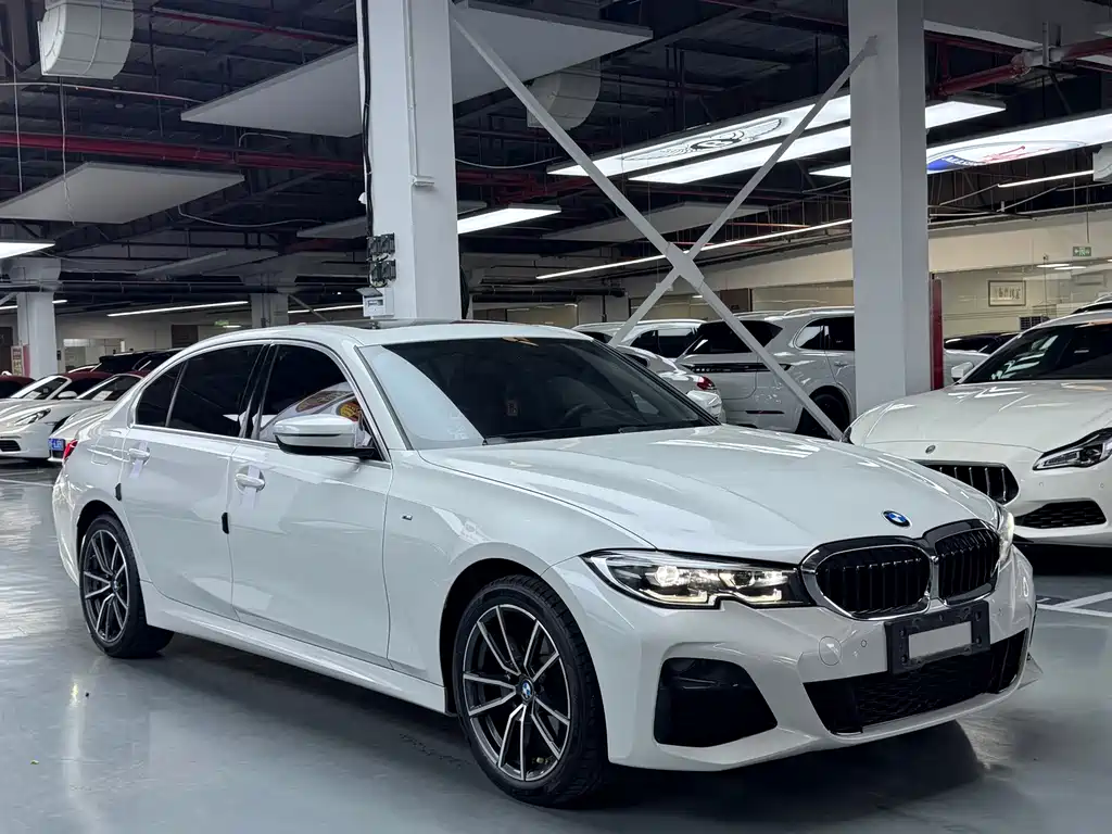 BMW 3 Series 2022