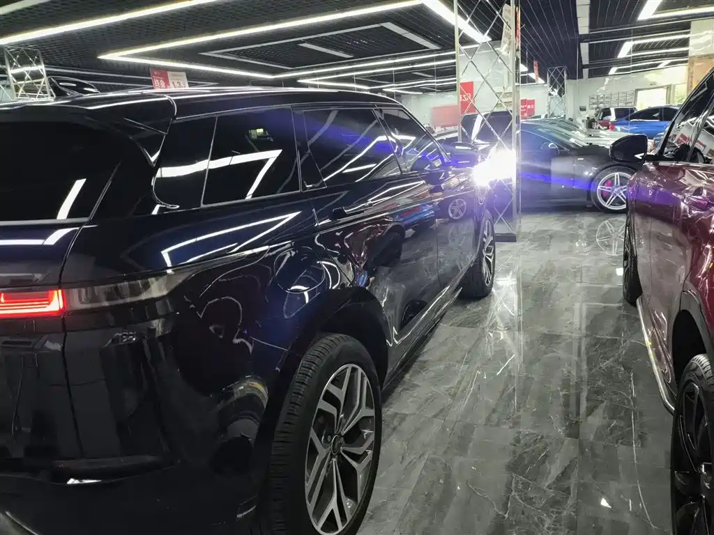 Land Rover Evoque PHEV 2022 — фото 24