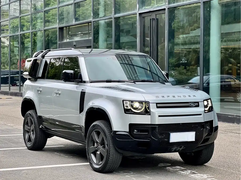 Land Rover Defender 2023 — фото 3