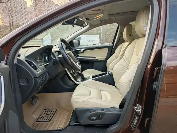 Volvo XC60 2014