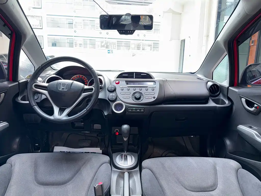 Honda Fit 2008 — фото 15