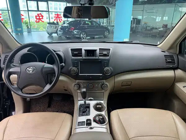 Toyota Highlander 2014