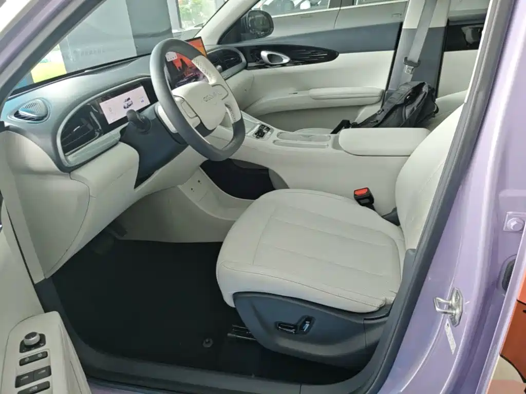 Geely Galaxy Starwish 2025 — фото 15