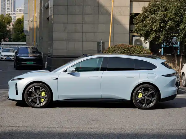 NIO ET5T 2025