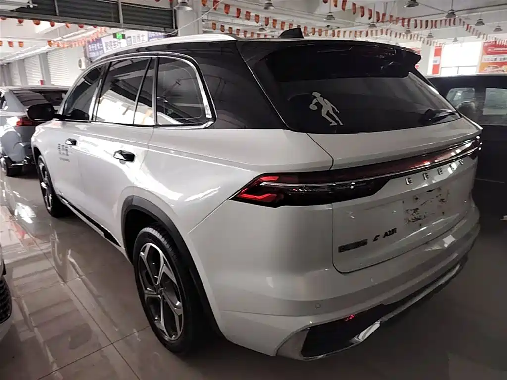 Geely Xingyue L 2023 — фото 5