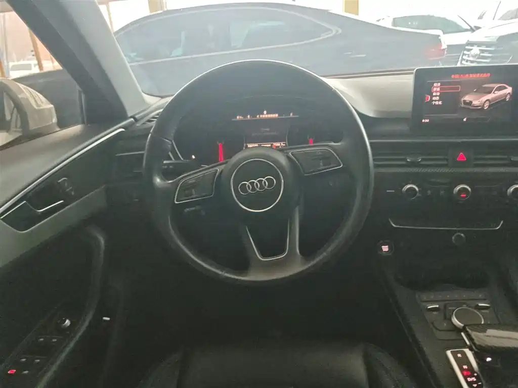 Audi A4L 2018 — фото 11