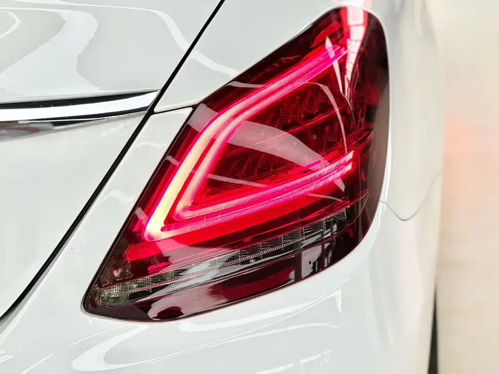 Mercedes-Benz C-Class 2021 — фото 18