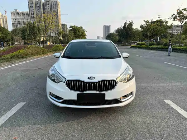 Kia K3 2013