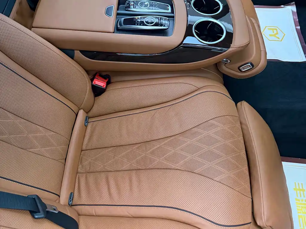 Mercedes-Benz Maybach S-Class 2020 — фото 11