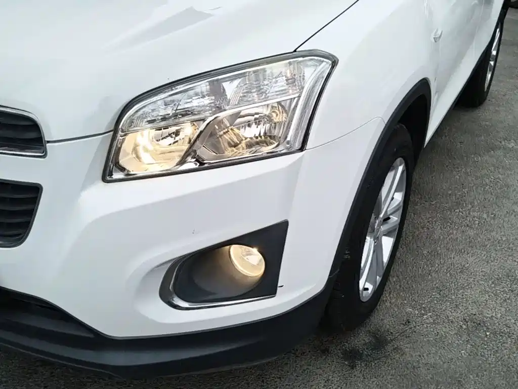 Chevrolet Trax 2017 — фото 24