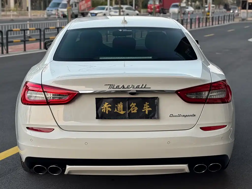 Maserati Quattroporte 2015 — фото 4