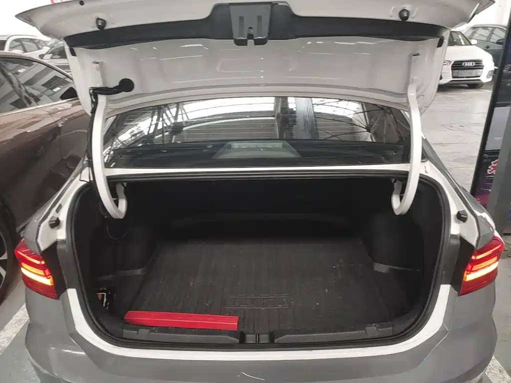Volkswagen Lavida Pure Electric 2020 — фото 19