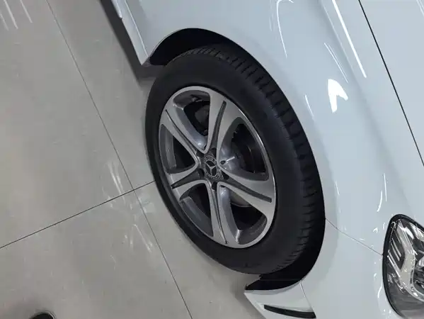 Mercedes-Benz C-Class 2022
