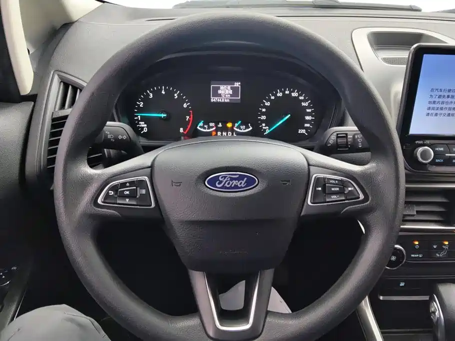 Ford EcoSport 2018 — фото 15