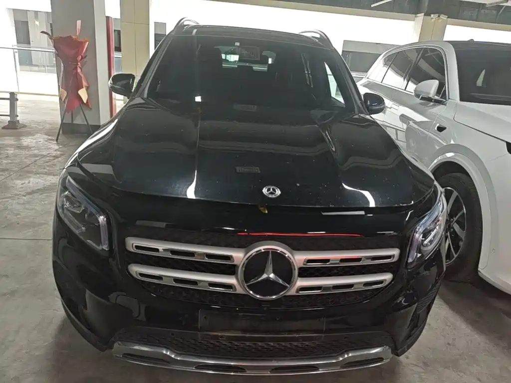 Mercedes-Benz GLB 2023