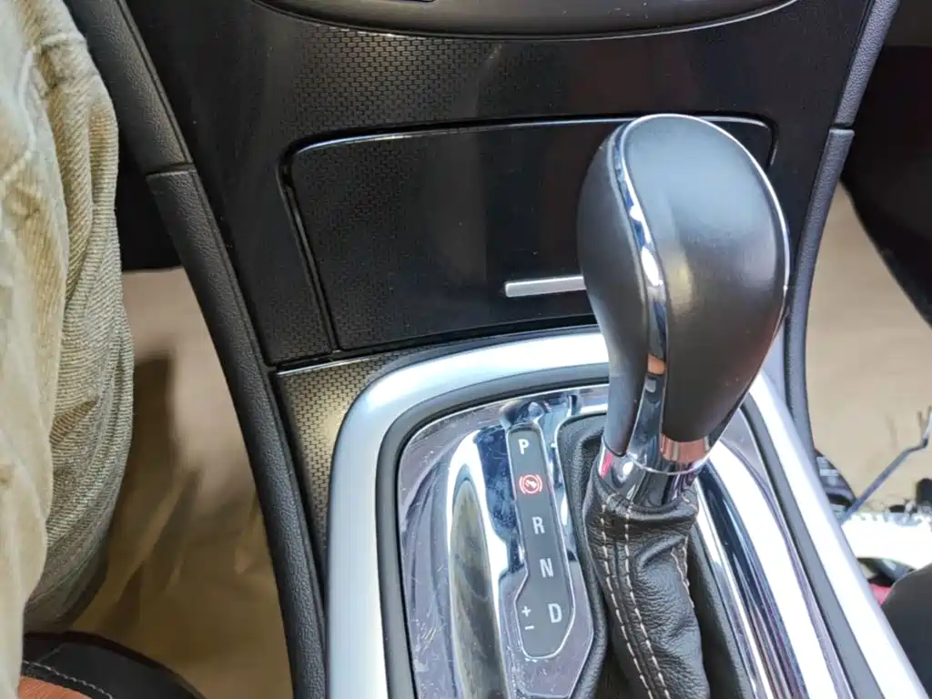 Buick Regal 2015 — фото 14