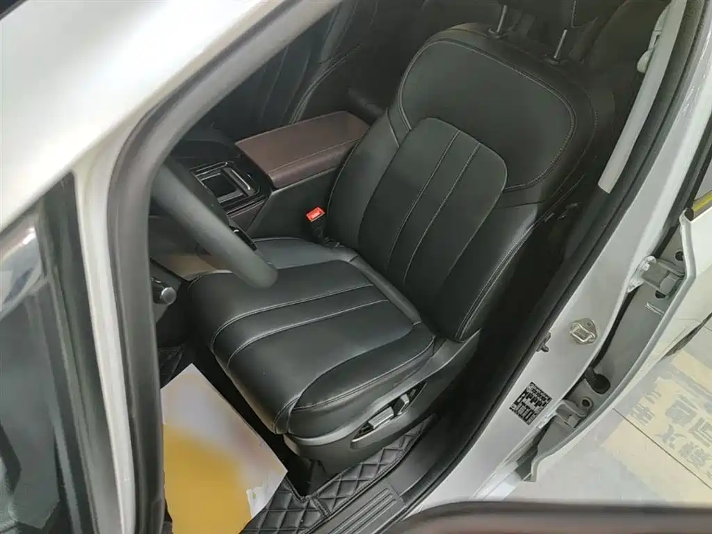 GAC Motor Trumpchi M6 2024 — фото 15