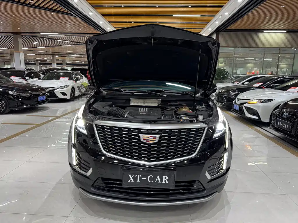 Cadillac XT5 2022 — фото 9