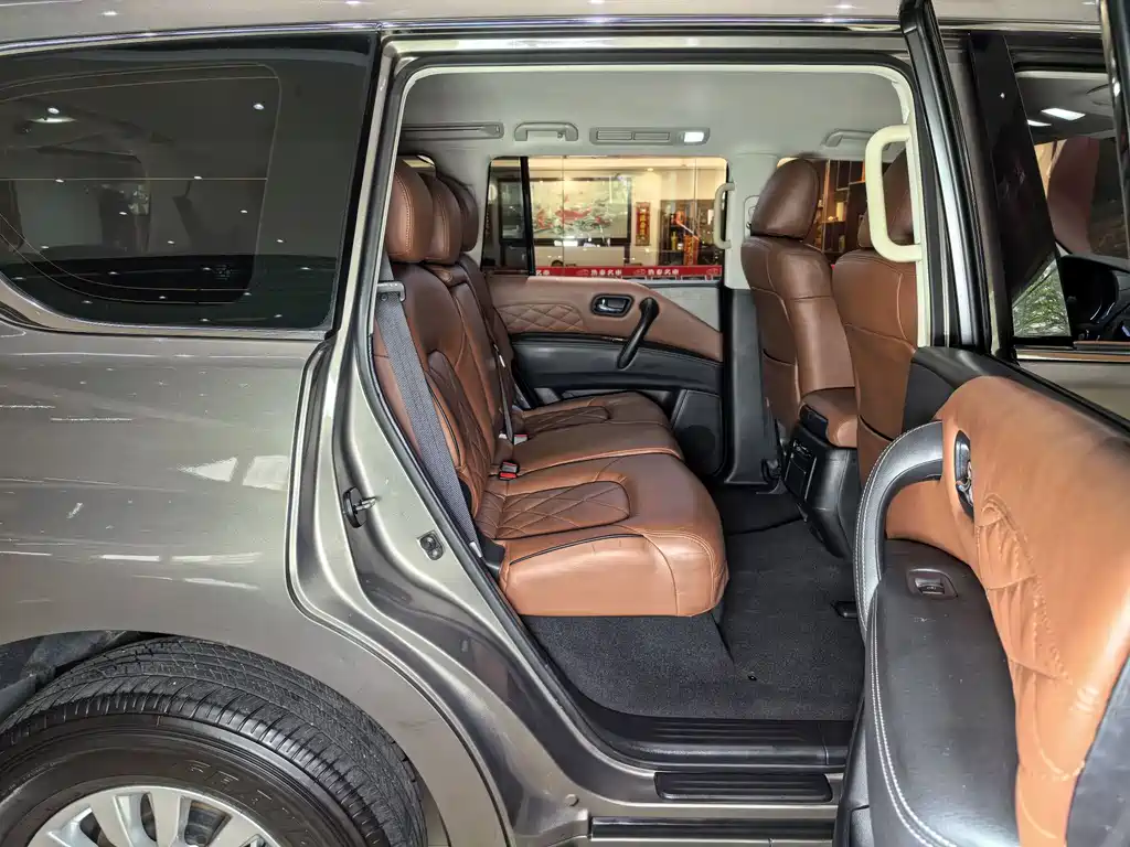 Nissan Patrol 2018 — фото 17