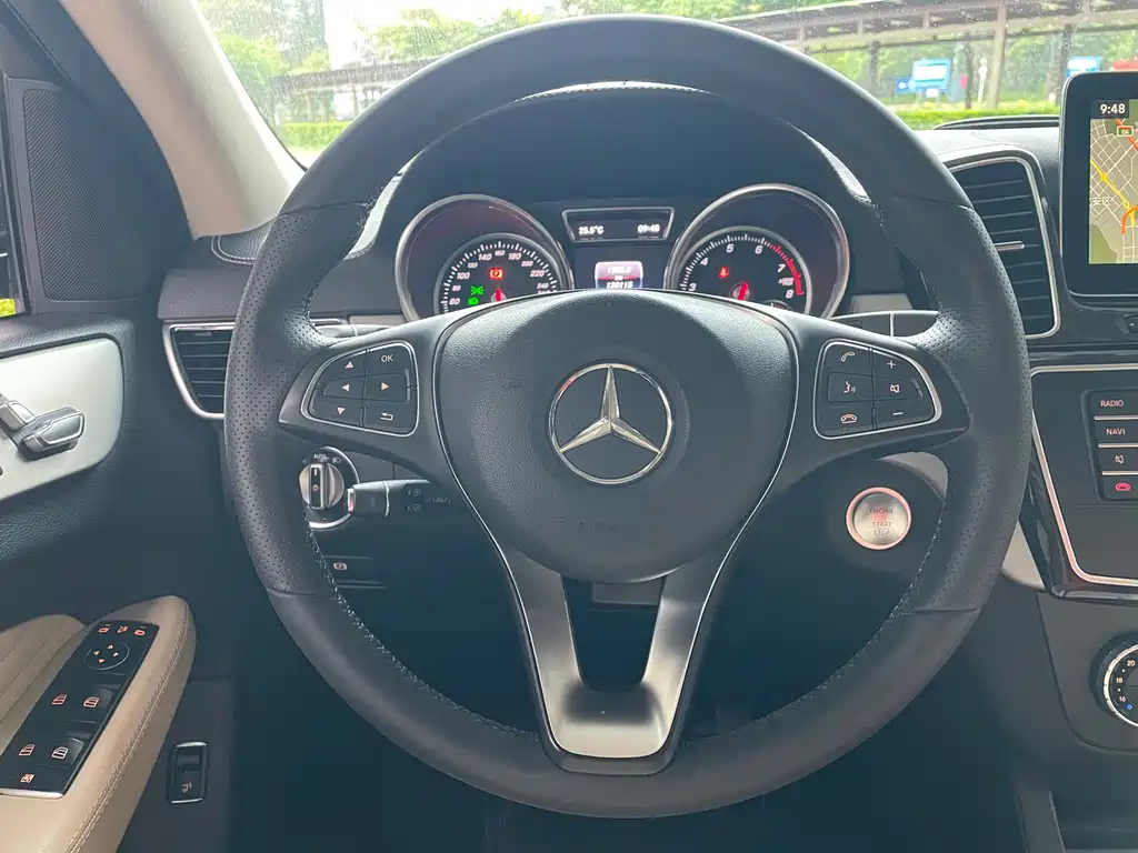 Mercedes-Benz GLE Coupe 2017 — фото 12