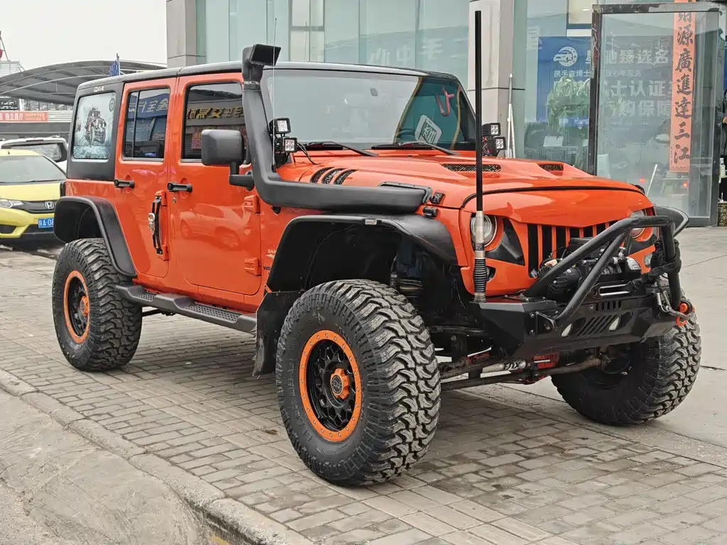 Jeep Wrangler 2015 — фото 3