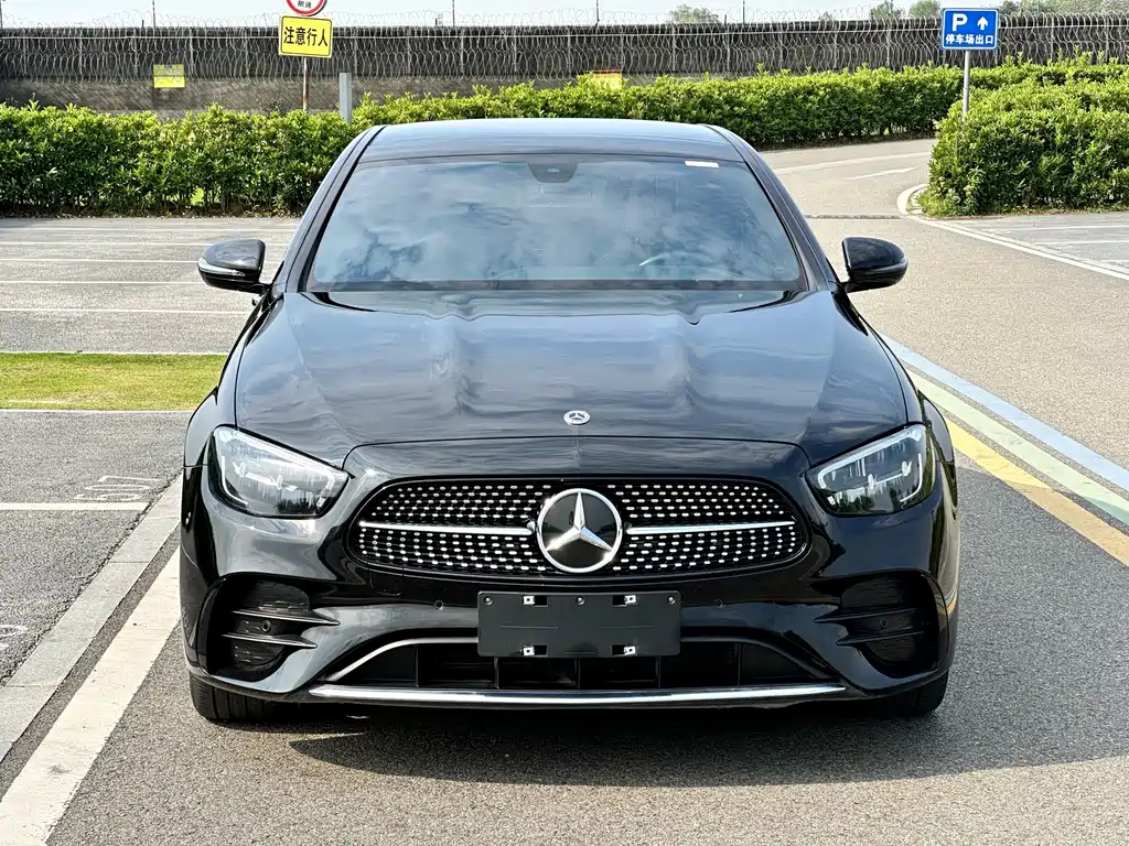 Mercedes-Benz E-Class 2022 — фото 2