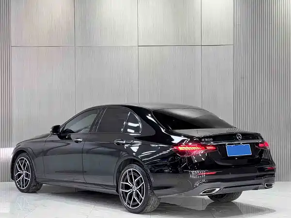 Mercedes-Benz E-Class 2021