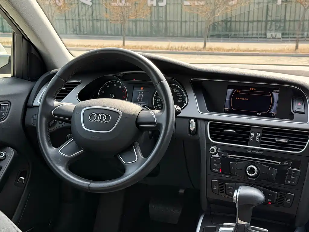 Audi A4L 2016 — фото 23
