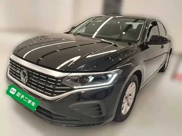 Volkswagen Passat 2025