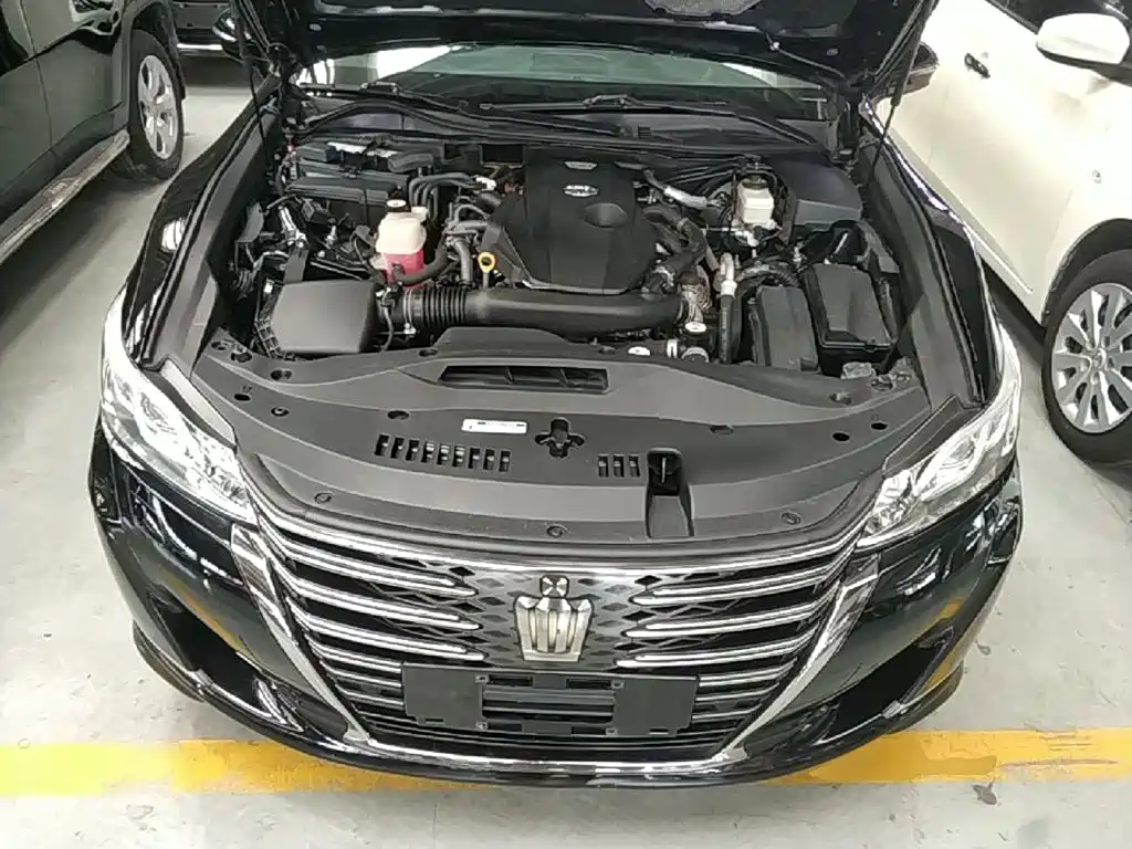 Toyota Crown 2018 — фото 20