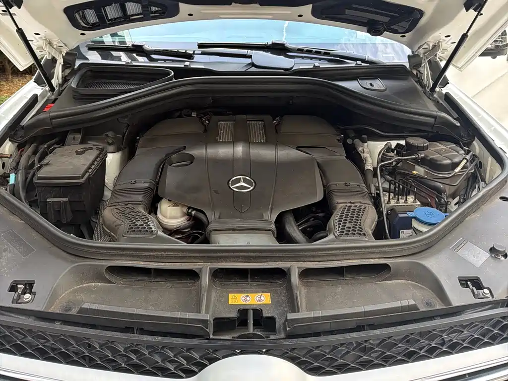 Mercedes-Benz GLE 2017 — фото 13