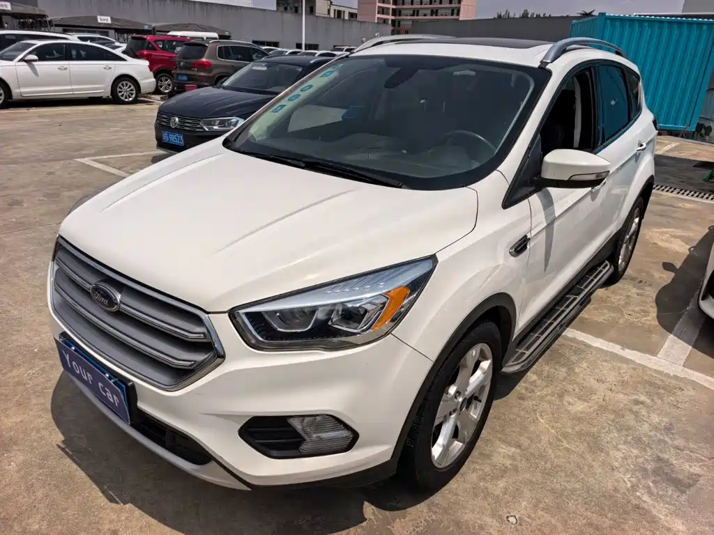 Ford Kuga 2017 — фото 1